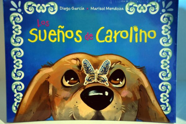 Carolino, el perrito más famoso de la BUAP, ya tiene su propio libro. FOTO: Poder Político.