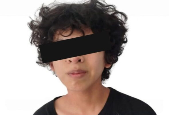 Sobre el caso del menor que usó un rifle de uso militar en un ataque escolar en Michoacán, autoridades investigan cómo accedió al arma.