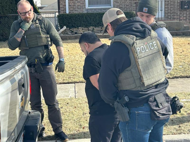 México exige investigación por muerte de connacional bajo custodia en centro migratorio de California