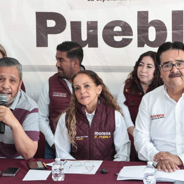 Morena Puebla reconoció que sí usó recursos partidistas para pagar fotomultas y aseguró que asumirá la sanción impuesta por la autoridad electoral. FOTO: EsImagen.