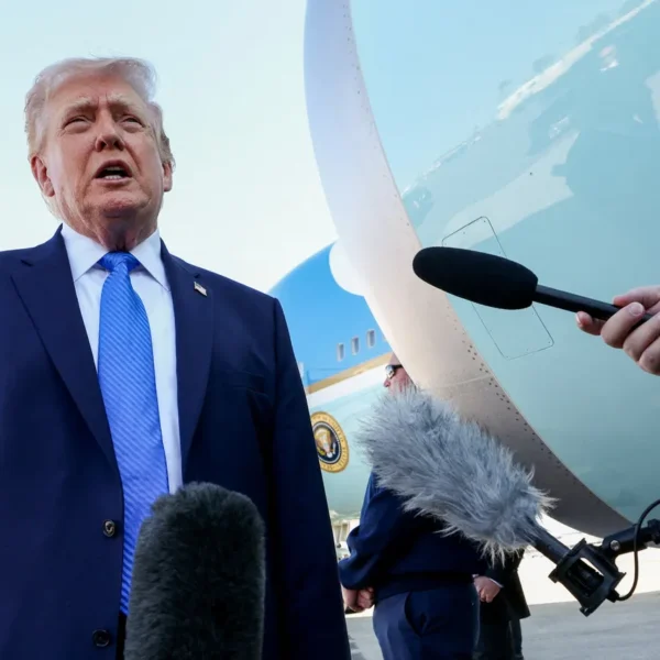 Las tensiones entre Estados Unidos e Irán muestran señales mixtas en medio del conflicto en Medio Oriente. FOTO: Reuters.