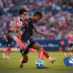 Cuando parecía que el empate estaba sellado en el Alfonso Lastras, apareció Esteban Lozano para darle una victoria crucial al Puebla FC. FOTO: Club Puebla.