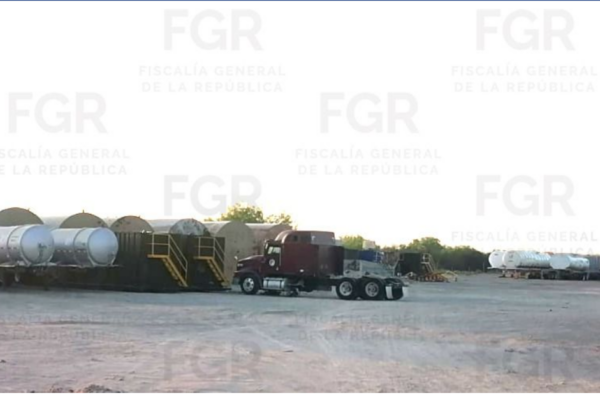 Un operativo federal en Tamaulipas derivó en un aseguramiento relevante de hidrocarburos. FOTO: FGR.