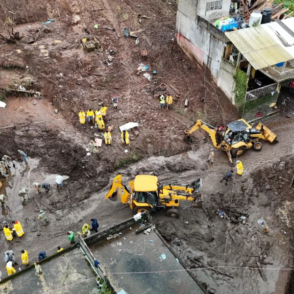 No se obligará a nadie, pero el riesgo es real: Laura Artemisa comenzó el diálogo con 300 familias en la Sierra Norte para reubicarlas.