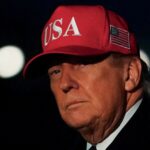 Trump aseguró que las operaciones militares contra Irán continuarán hasta cumplir sus objetivos, pese a reconocer bajas estadounidenses. FOTO: Reuters.