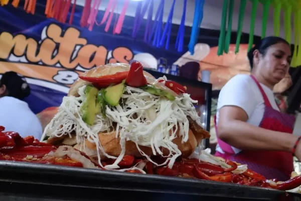 Ya hay fecha de la 8ª edición del Festival de la Cemita Poblana 2026; habrán más de 40 expositores y decenas de variedades de este icónico platillo. FOTO: Festival de la Cemita.