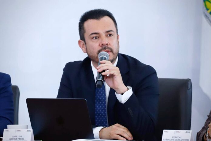 García Parra exhibe “hipocresía” del PAN: callaron ante mil talas de Moreno Valle y hoy frenan el Cablebús