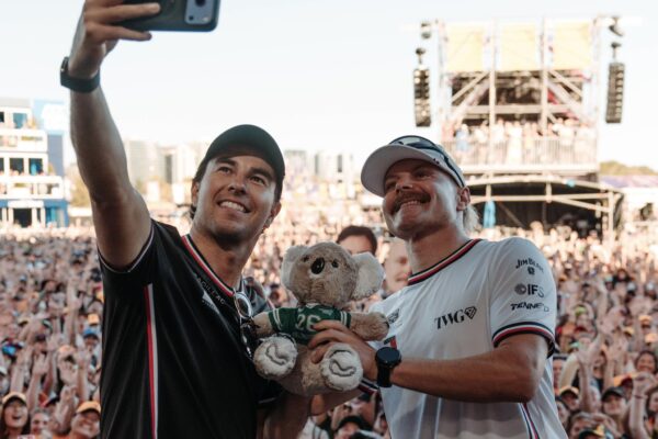 Checo Pérez arranca la temporada 2026 de la F1 con Cadillac esta noche. FOTO: Cadillac F1 Team.