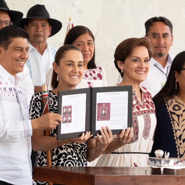 Sheinbaum conmemoró a Juárez y elevó a Margarita Maza como figura histórica clave de la República. FOTO: X @salomonj.