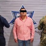 Detuvieron a “El Charro”, presunto operador de La Familia Michoacana en Puebla; se le acusa de extorsionar a carniceros y locatarios del Mercado Morelos.