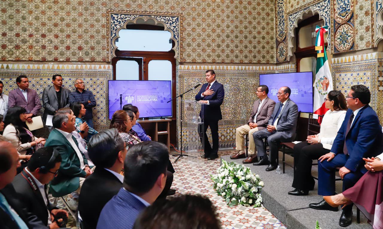 Inauguran Salón “Elena Garro” en el Congreso de Puebla; Armenta enaltece legado de la escritora poblana