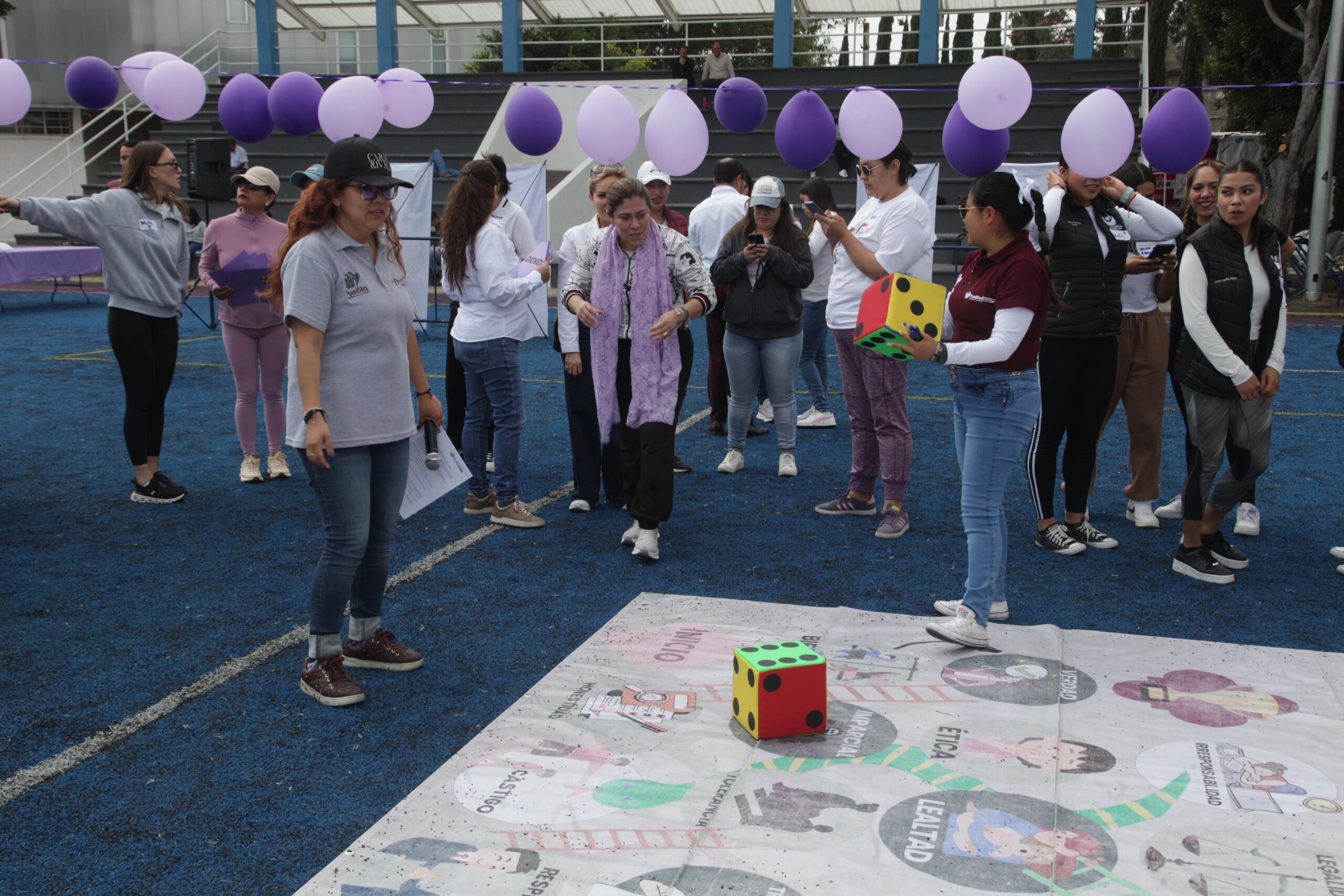 Pep Chedraui encabezó el rally “La Ruta del 8M" para promover la reflexión sobre igualdad y derechos de las mujeres.