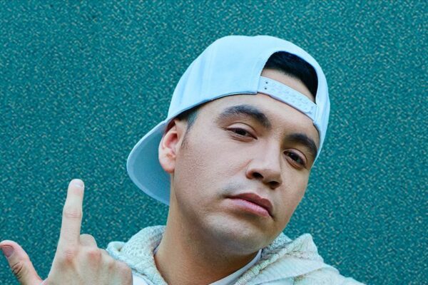 El Rey de la Electrocumbia estalló contra la falta de seguridad en Puebla tras ser víctima de un robo mientras daba su show.