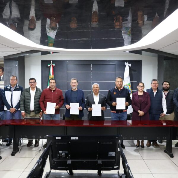 La SEP Puebla abrió la convocatoria para renovar direcciones en 17 instituciones tras las protestas realizadas. FOTO: SEP Puebla.