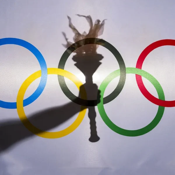 Veto a atletas trans; el COI anunció que solo "mujeres biológicas" podrán competir en Los Ángeles 2028.