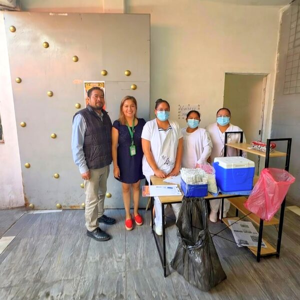 El Ayuntamiento de San Martín Texmelucan aplicó más de 1,200 dosis contra sarampión, influenza y COVID en una jornada de vacunación interinstitucional.