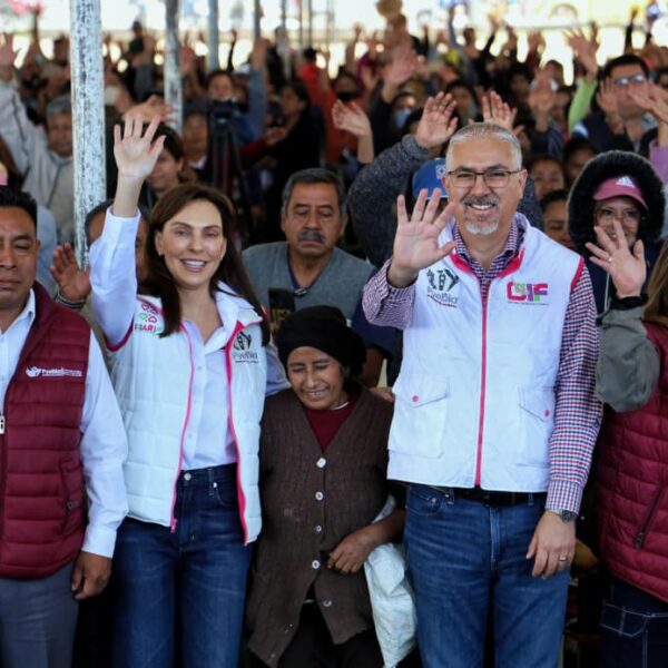 MariElise Budib encabezó la entrega de más de 4 mil apoyos alimentarios a familias vulnerables en La Resurrección.