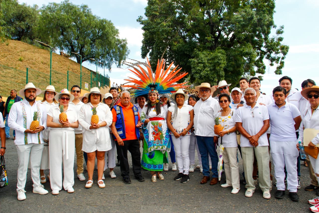 Tonantzin Fernández encabeza peregrinación del Equinoccio 2026 en Cholula