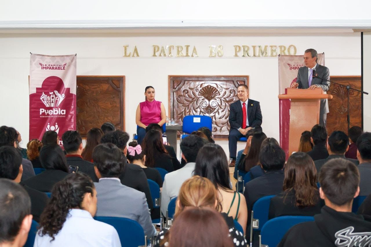 El impulso a las juventudes en Puebla capital se fortalece con el 2° Concurso de Oratoria “Imparables con Voz”.