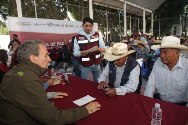 Pepe Chedraui encabezó una jornada del programa “Día del Pueblo” en San Andrés Azumiatla.