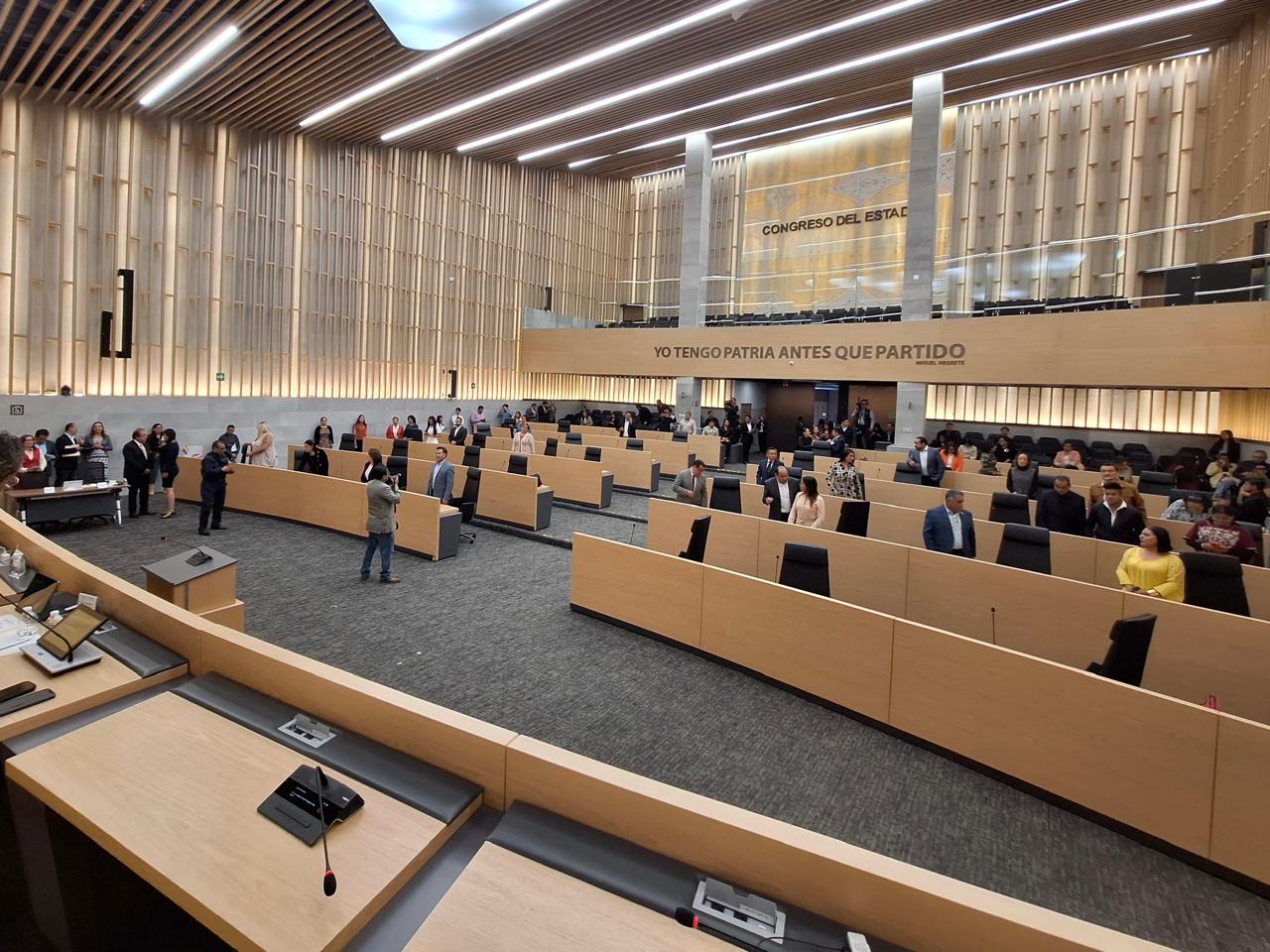 Puebla se alinea a la Federación y pone tope a las jubilaciones millonarias. FOTO: Primera Plana Puebla.