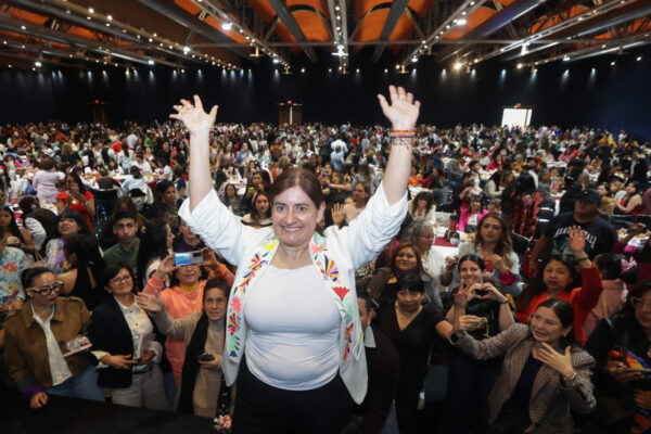 Celina Peña Guzmán deja abierta la puerta a una candidatura en 2027, sin embargo aseguró que no son tiempos políticos. FOTO: EsImagen.