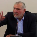 El Universal reveló un vínculo financiero de Adán Augusto con los Bermúdez Requena en su campaña presidencial. FOTO: Página Central.