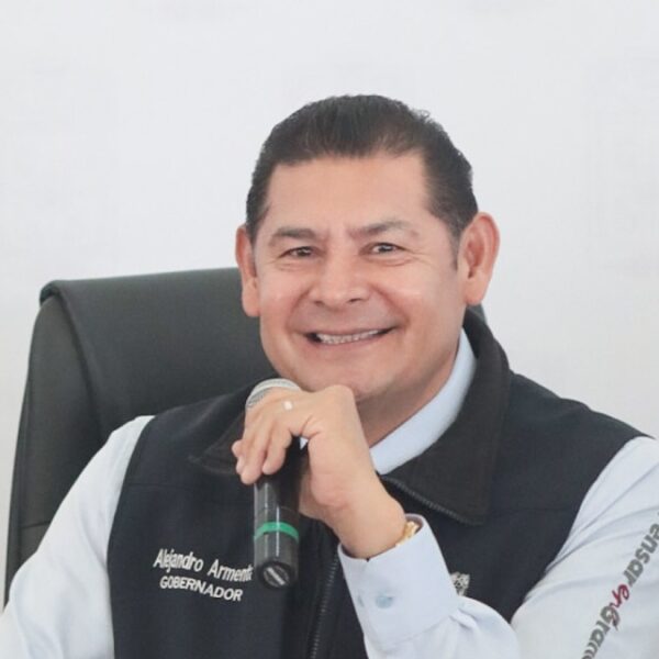 100 pipas de agua harán distribución de agua en la capital ante problemas de servicios por Agua de Puebla, anunció Armenta. FOTO: EsImagen.