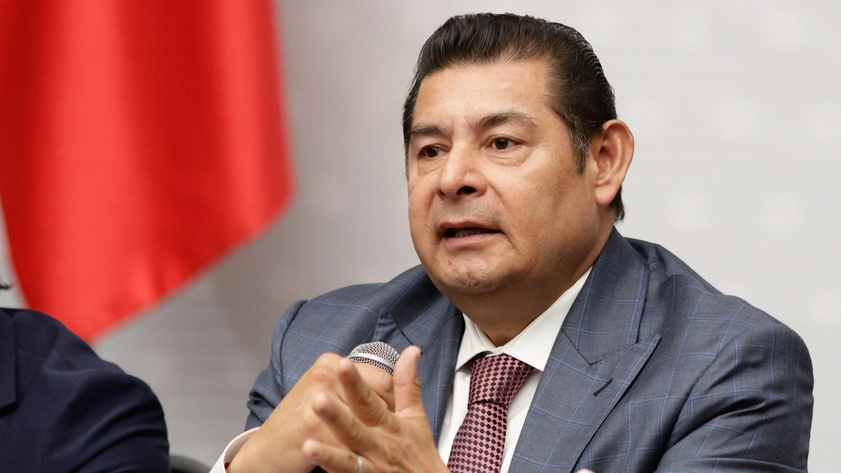 Alejandro Armenta pidió “prudencia y mesura” a la diputada Nayeli Salvatori tras difundir un video parodiando el accidente en la Ibero CDMX. FOTO: Agencia Enfoque.