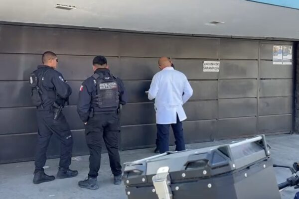 ¡Tres robos en 21 días! La Clínica 21 se suma a la lista de farmacias del IMSS Puebla asaltadas este mes. FOTO: Genaro Zepeda.