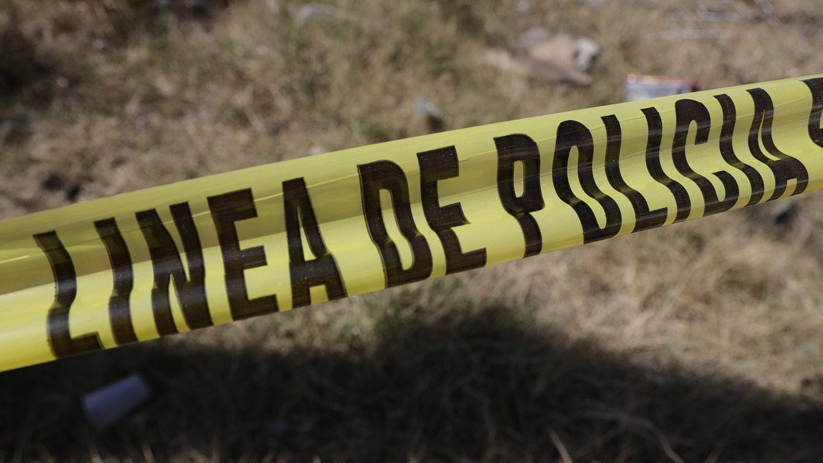 Un recolector de leña localizó restos humanos en el fondo de una barranca en Atzitzintla.