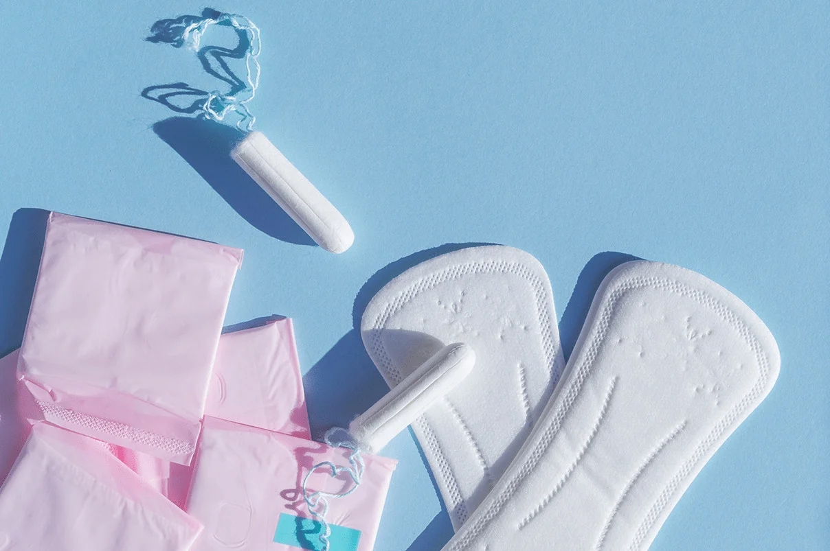 SCJN niega amparo a Walmart y mantiene tasa cero de IVA solo para toallas, tampones y copas menstruales