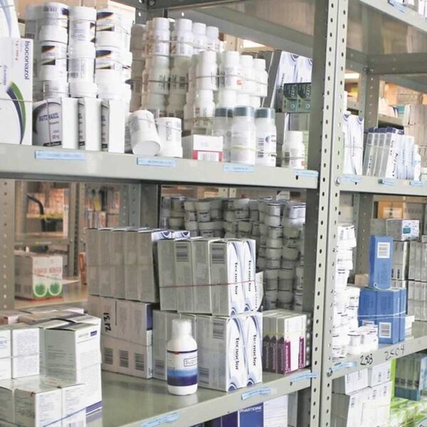 Autoridades investigan un segundo robo de fármacos en unidades del IMSS en Puebla, luego de que sustrajeran medicamentos controlados de la clínica 13.