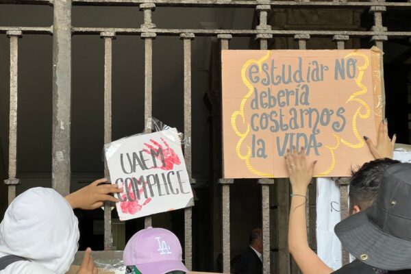El paro de estudiantes de la UAEM suma respaldo de colectivos y pueblos originarios, tras las protestas por el feminicidio de dos estudiantes. FOTO: Rubicela Morelos.