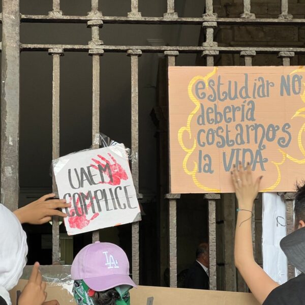 El paro de estudiantes de la UAEM suma respaldo de colectivos y pueblos originarios, tras las protestas por el feminicidio de dos estudiantes. FOTO: Rubicela Morelos.