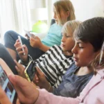 Austria avanza en una nueva regulación para limitar el acceso de menores a redes sociales. FOTO: Peter Cade.