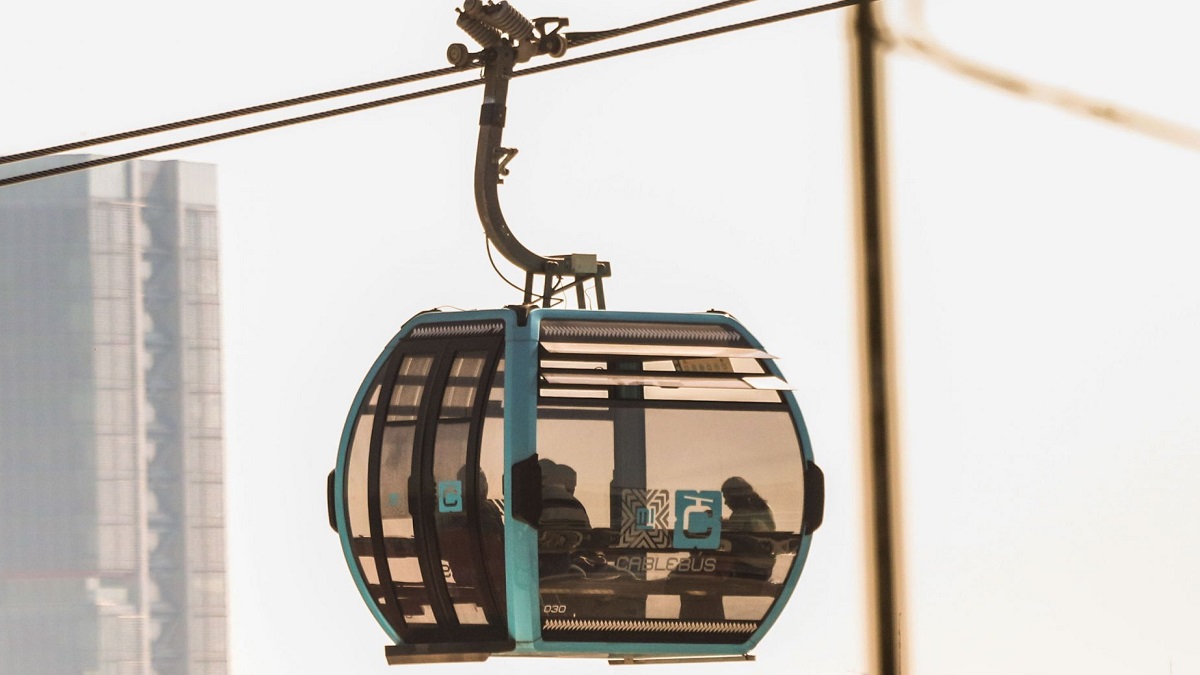 Alejandro Armenta sostiene que defenderá el proyecto del cablebús sin frenar su desarrollo. FOTO: CUARTOSCURO.