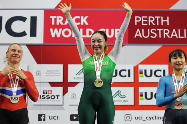 Yareli Acevedo consiguió la medalla de oro en la Copa Mundial de Ciclismo en Australia. FOTO: vía CONADE.