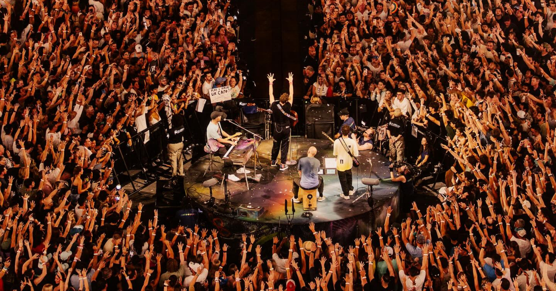 Gianni Infantino confirmó que la final del Mundial 2026 tendrá, por primera vez, un "halftime show" al estilo Super Bowl, protagonizado por Coldplay. FOTO: Anna Lee Media.