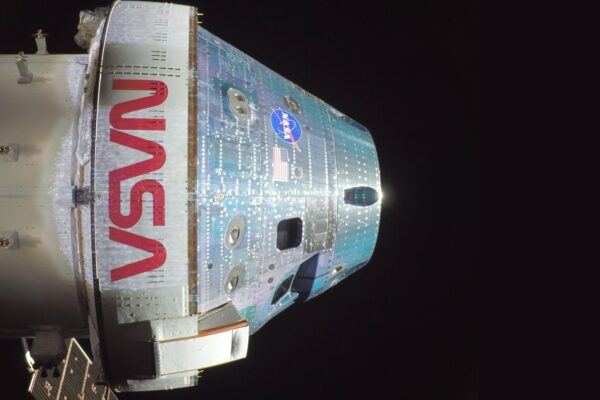 La misión Artemis II avanza en su fase de regreso a la Tierra, tras su rodeo sobre la Luna. IMAGEN: NASA.