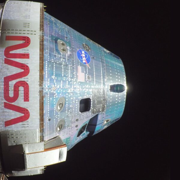 La misión Artemis II avanza en su fase de regreso a la Tierra, tras su rodeo sobre la Luna. IMAGEN: NASA.