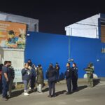 Descubren "cuarto oscuro" conectado a salones de clase que presuntamente era usado en prácticas de maltratos y abusos.