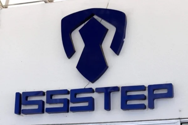 El ISSSTEP redujo en más de 50% el rezago en pensiones en Puebla tras resolver más de 2 mil expedientes acumulados. FOTO: Puebla Online.