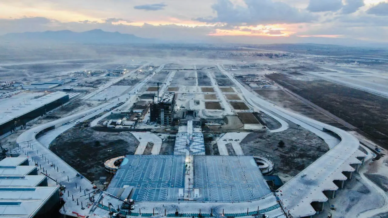 AIFA acordó con la FIFA ser la sede de arribo de todas las selecciones y visitantes especiales en 2026. FOTO: Polemón.