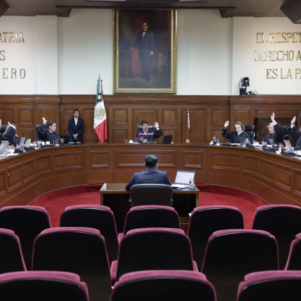 La Corte avaló el bloqueo de cuentas sin orden judicial en casos de sospecha financiera por la UIF, pero con límites y derecho de audiencia. FOTO: SCJN.