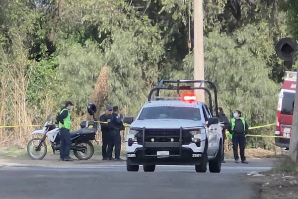Se localizaron dos cuerpos con signos de violencia y restos humanos en San Miguel Xoxtla, sobre la carretera hacia Tlatenango. FOTO: EsImagen.