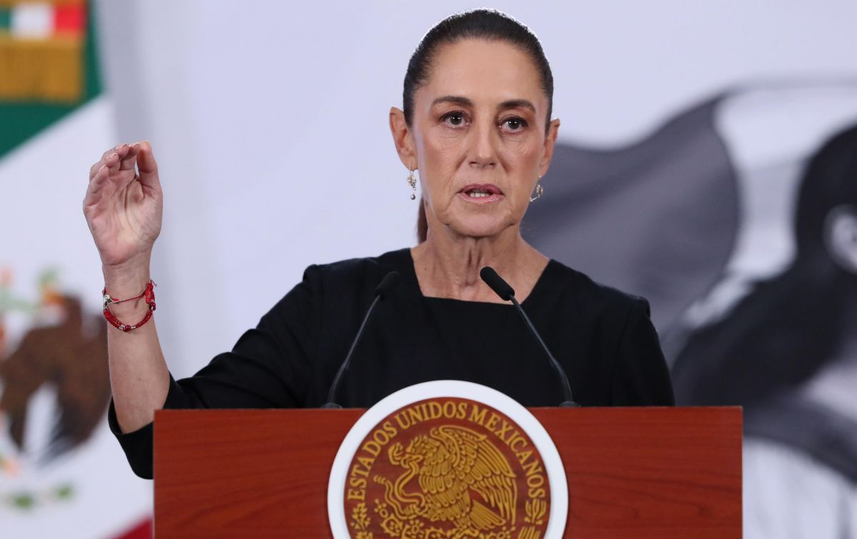 En medio de la revisión del T-MEC, crece la presión de Estados Unidos sobre México por presunta revisión de políticos corruptos y revisión de seguridad de México. Sheinbaum responde que no encubrirá a nadie. FOTO: EFE.