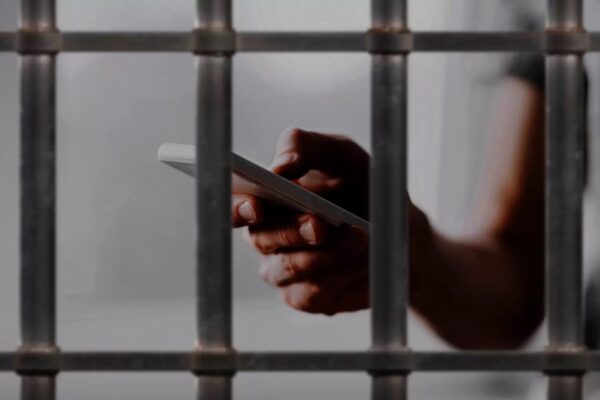 Iniciativa en Puebla busca frenar extorsión desde penales con penas severas a custodios y mandos. FOTO: El Sol de Yucatán.