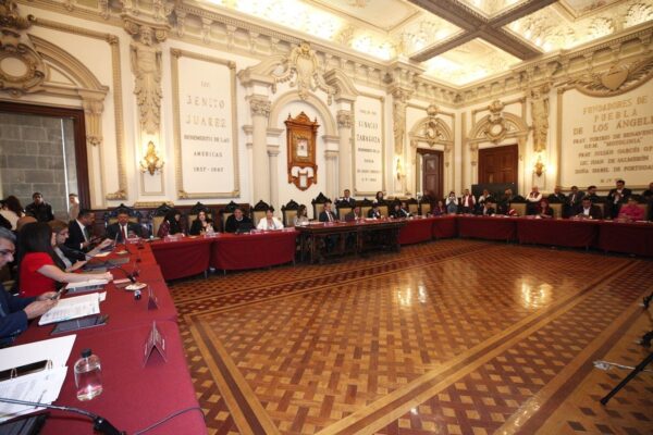 Luz verde a la solicitud de crédito para Pepe Chedraui; Cabildo de Puebla aprobó la gestión de 440 mdp para adelantar obras. FOTO: X @PueblaAyto.