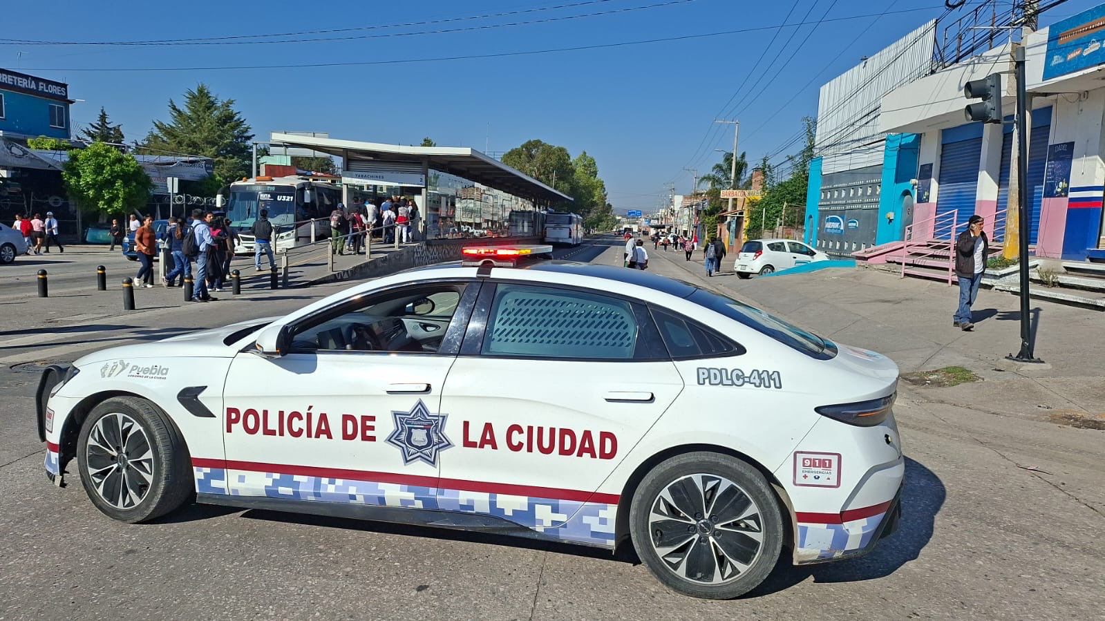 Denuncian presunto acoso en primaria y bloquean la 11 Sur